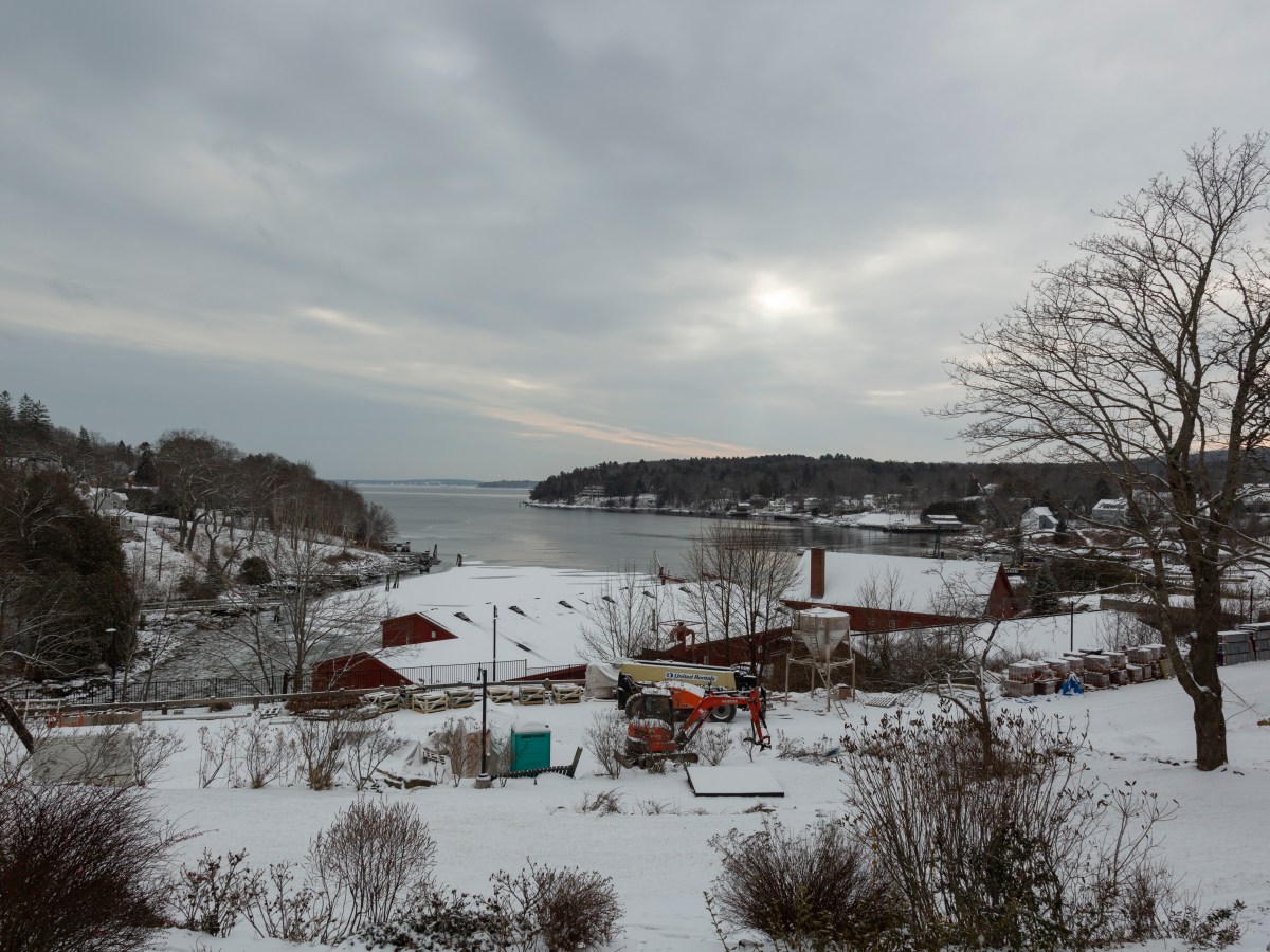 Five Outdoor Activities to Stay Active in the&nbsp;Winter